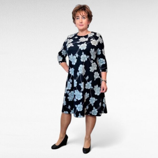 KL.605 - Sininen mekko kukkakuviolla "Paula"