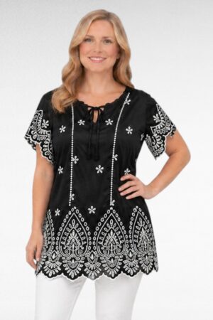 Brodeerattu musta tunika"Katriine"(TU.693)
