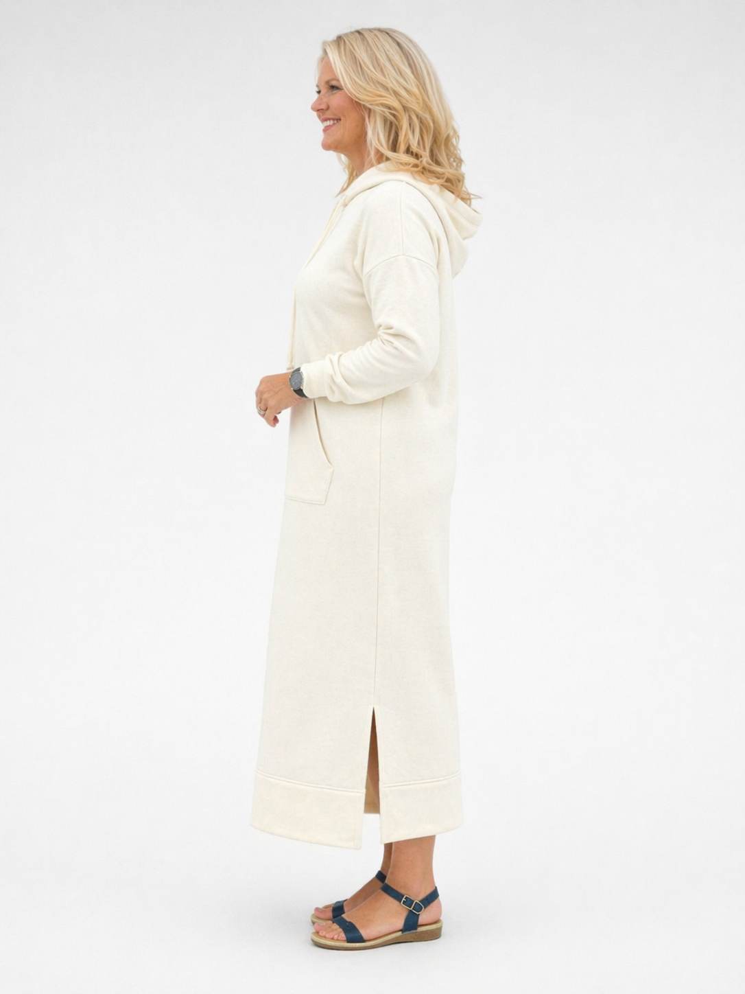Kermavalkoinen hupparimekko "Mirandy"(KL.502) - Image 3